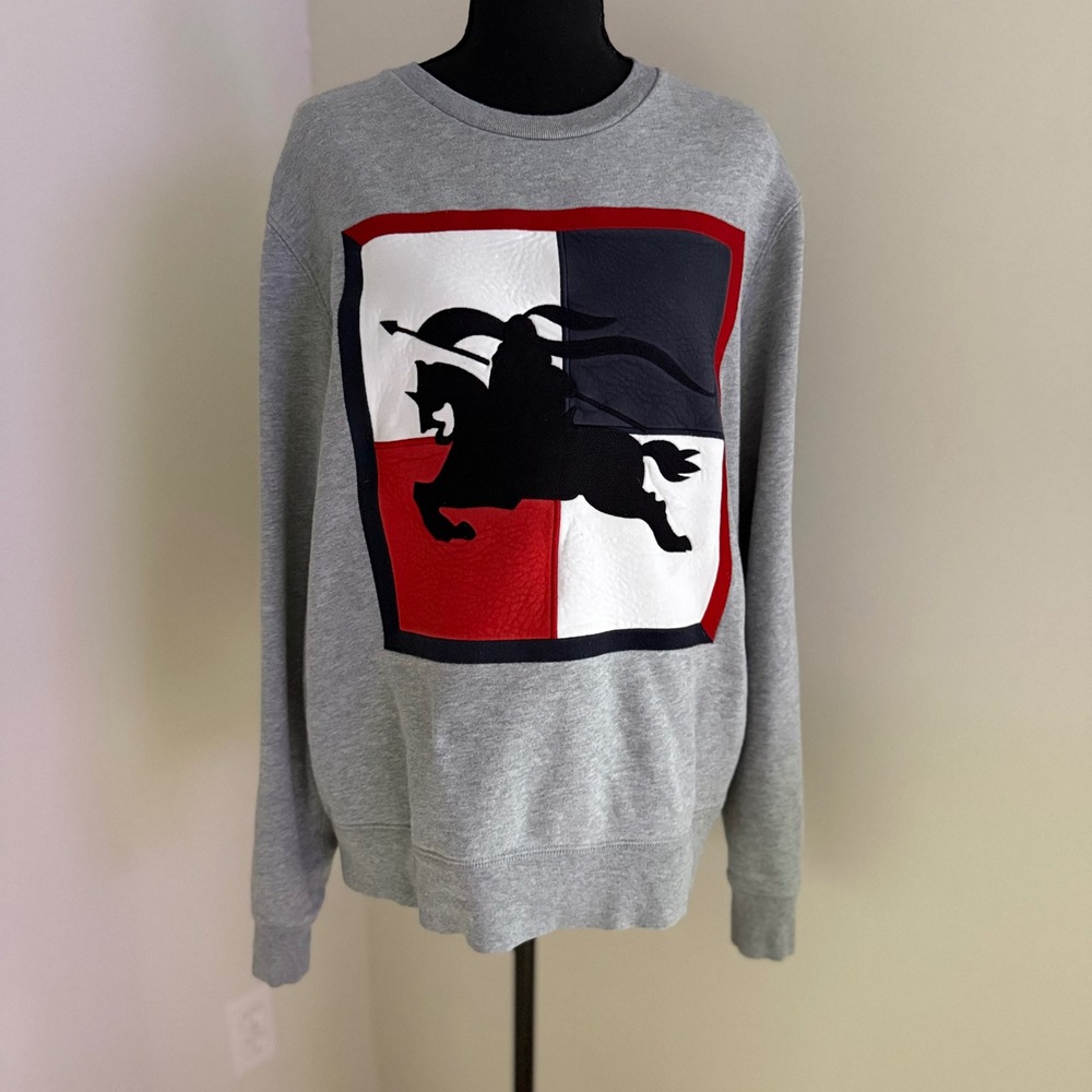 Burberry Wight Melange Equestrian Knight Sweatshirt M Gray $550